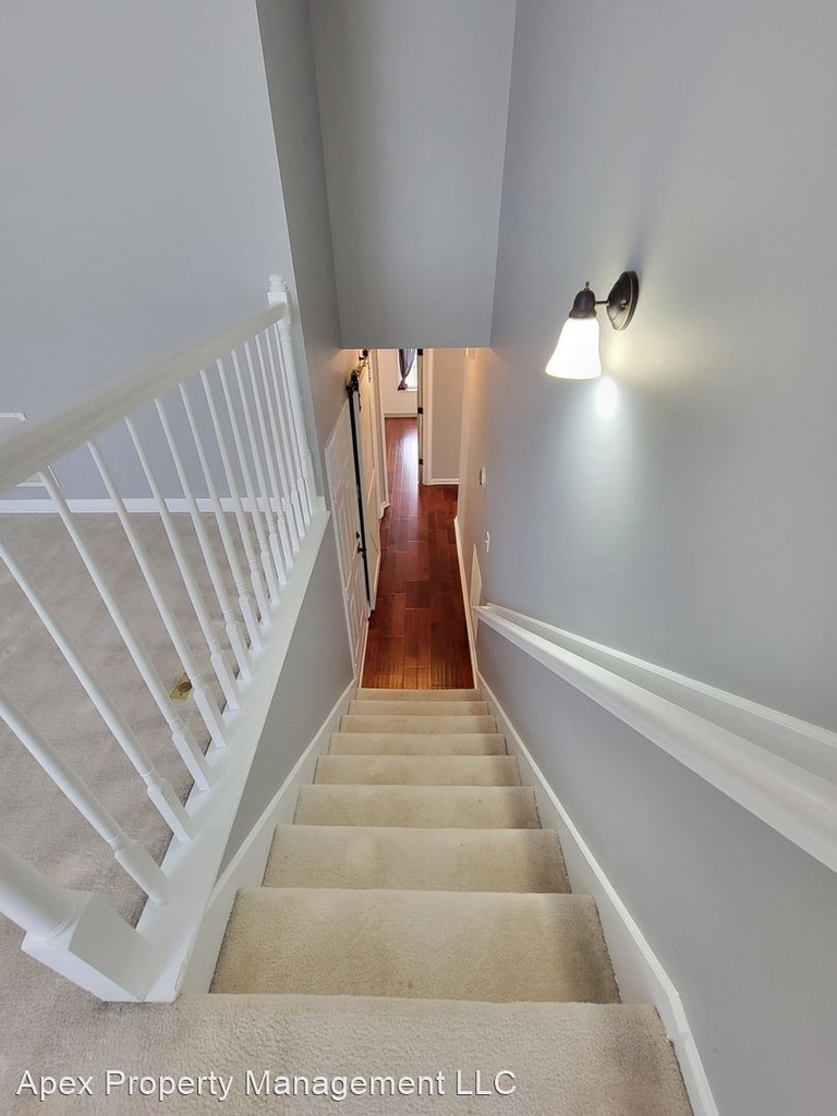 8140 Faircrest Lane - Photo 19