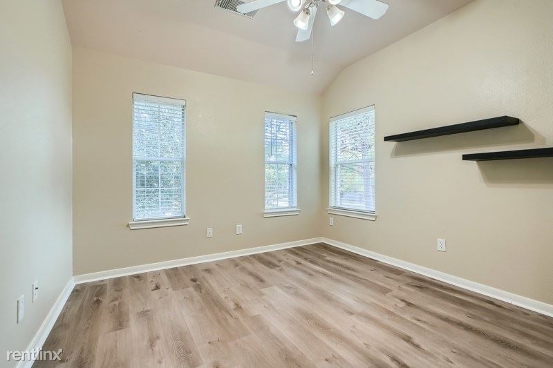 17603 Sierra Creek Lane Unit - Photo 12