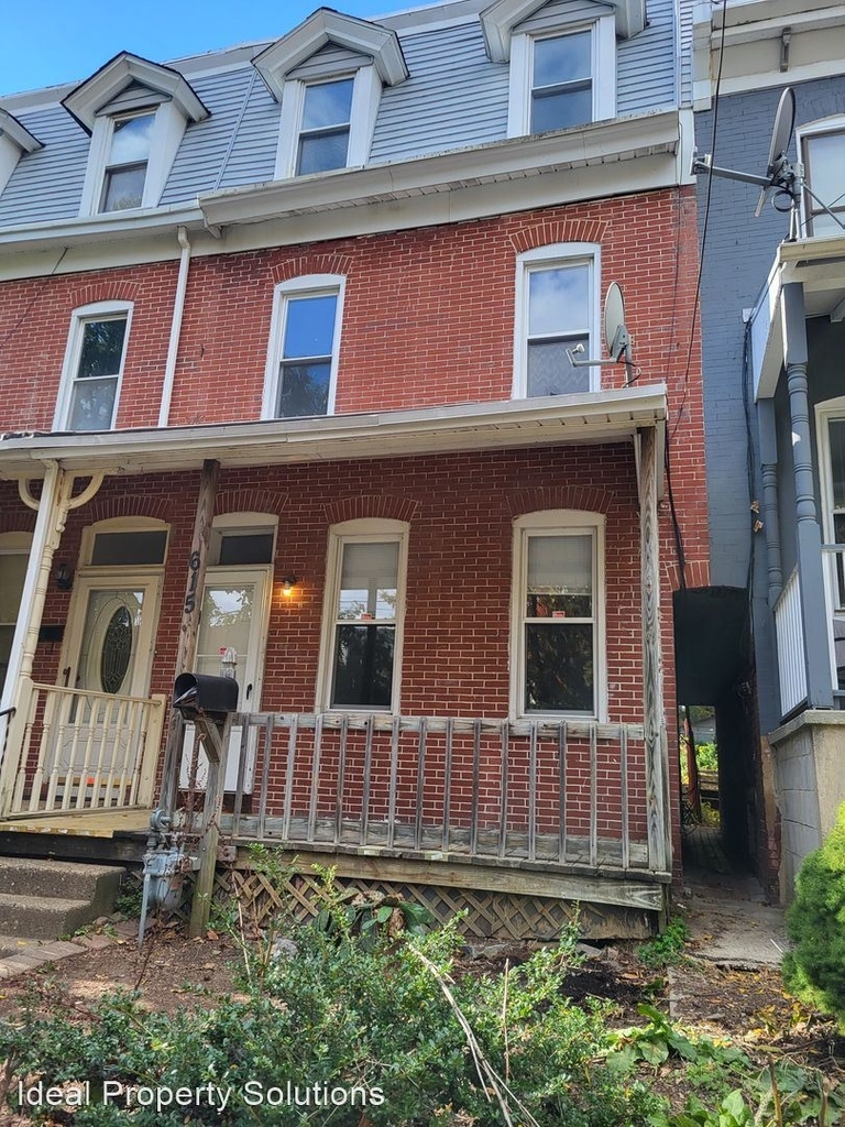 615 N Harrison Street - Photo 0