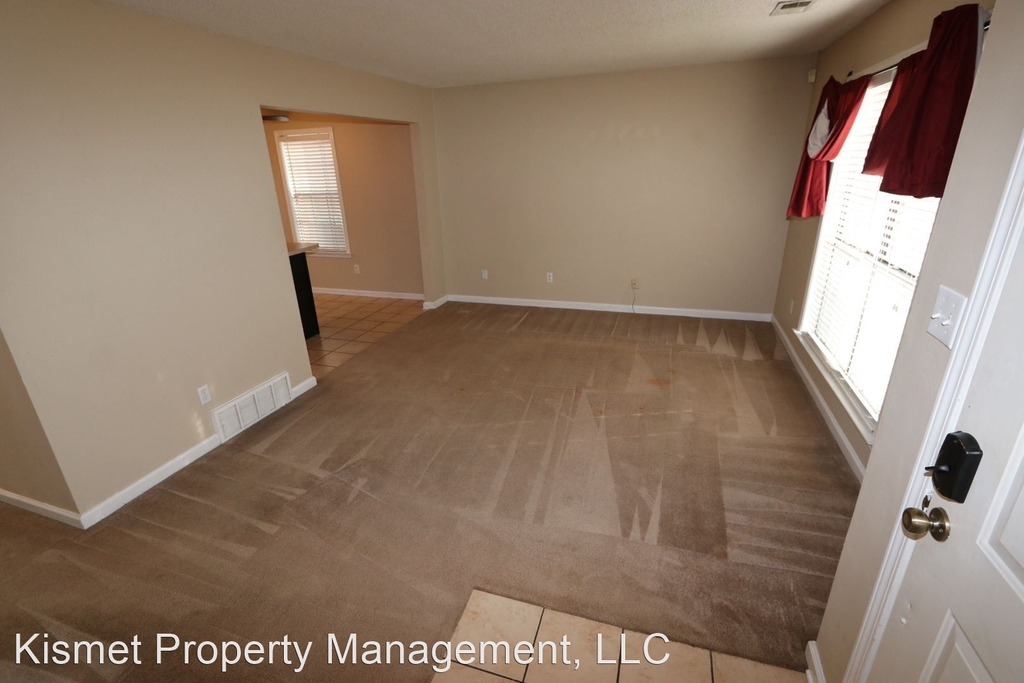 1622 Sorghum Mill Drive - Photo 2