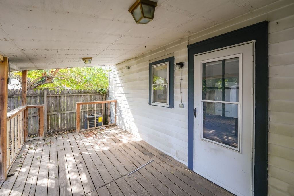 1808 E Oak Street - Photo 14