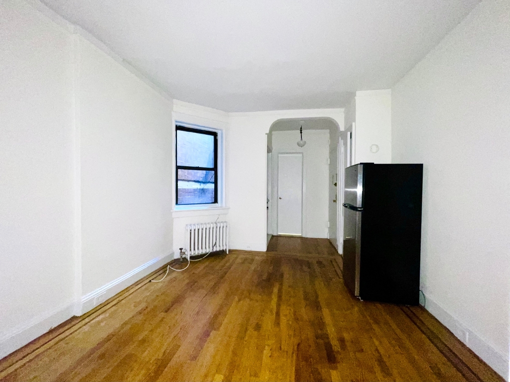 414 East 58th Street - Photo 3