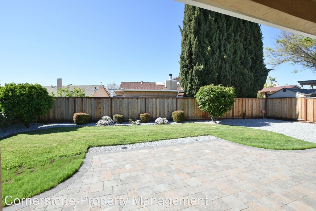 547 Edelweiss Drive - Photo 13