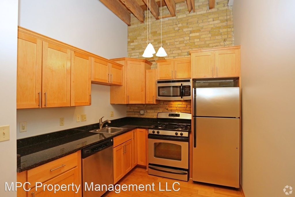 227 N Water Street - Photo 3