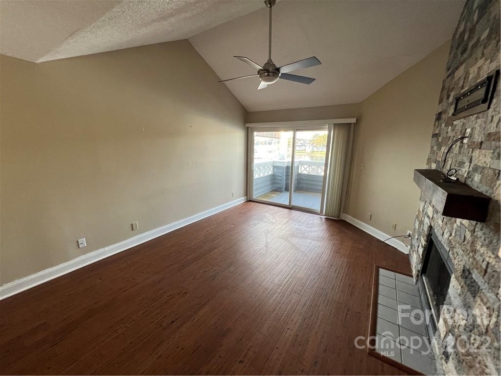 18743 Vineyard Point Lane - Photo 2