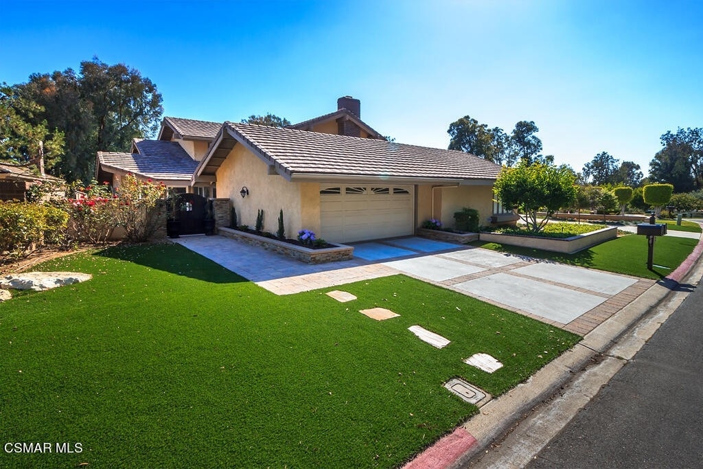 7808 E Broadmoor Trail - Photo 0