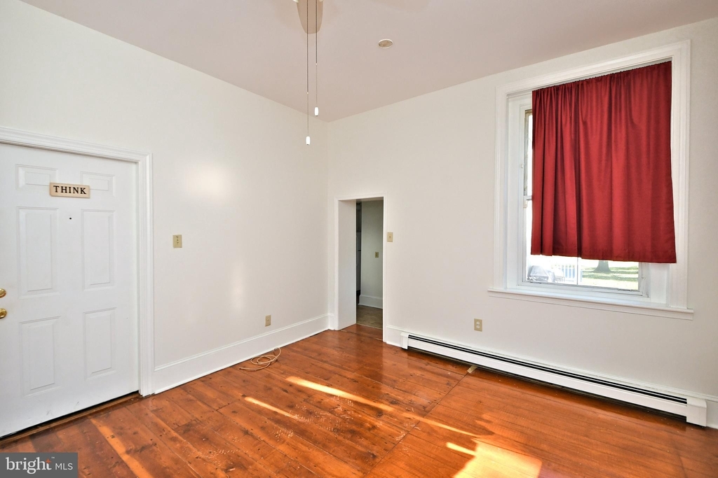 229 Stacy Street - Photo 5