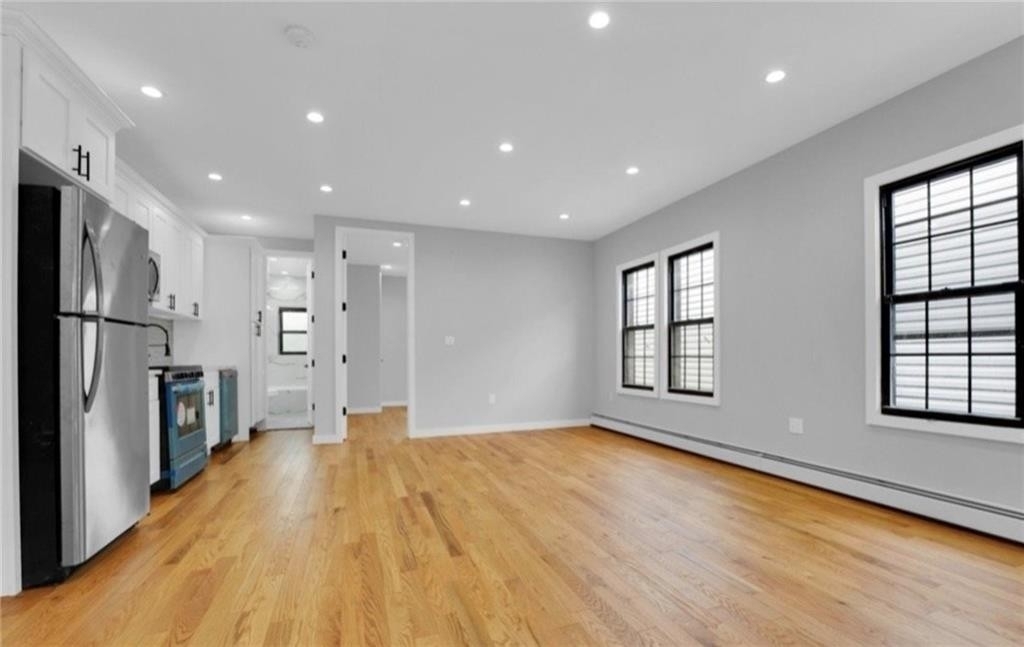 1434 East 98th Street - Photo 2