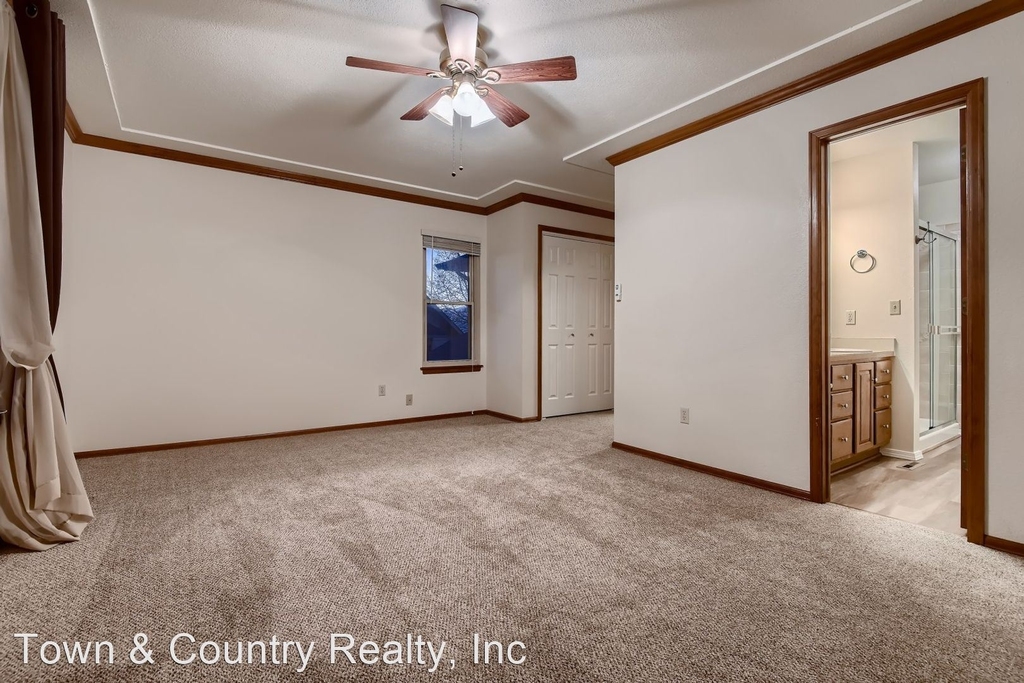 5242 Meteor Drive - Photo 15