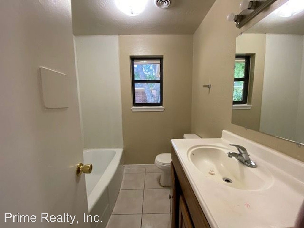 416 Nw 82 - Photo 14