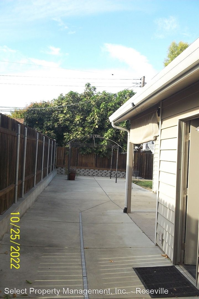 6945 Franela Way - Photo 23