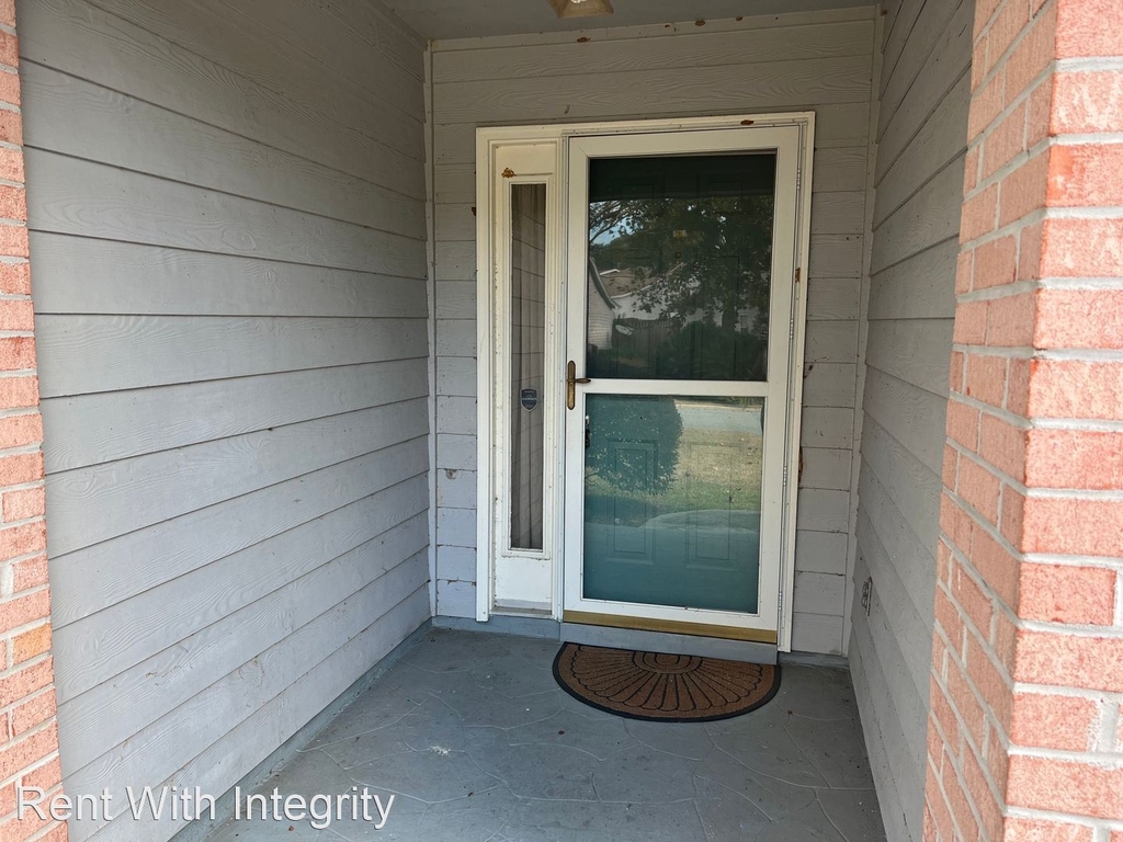 3545 Tubbercurry Ct - Photo 2