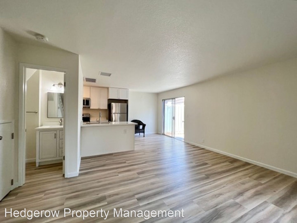 1032 Marina Drive - Photo 2