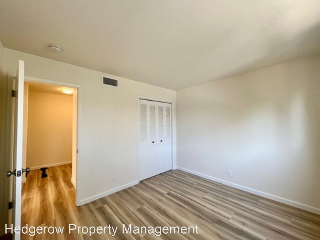 1032 Marina Drive - Photo 8