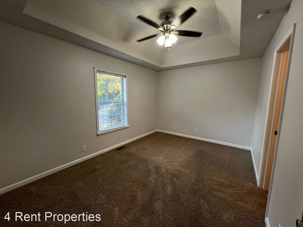 801 Nick Drive - Photo 3