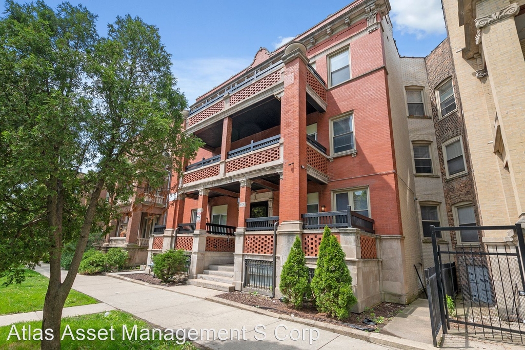 4326 S Michigan Ave - Photo 0