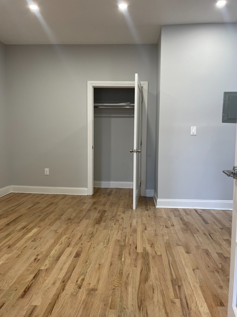 377 Lincoln Road - Photo 3