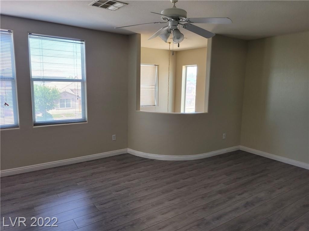 9719 Spinnaker Creek Avenue - Photo 39