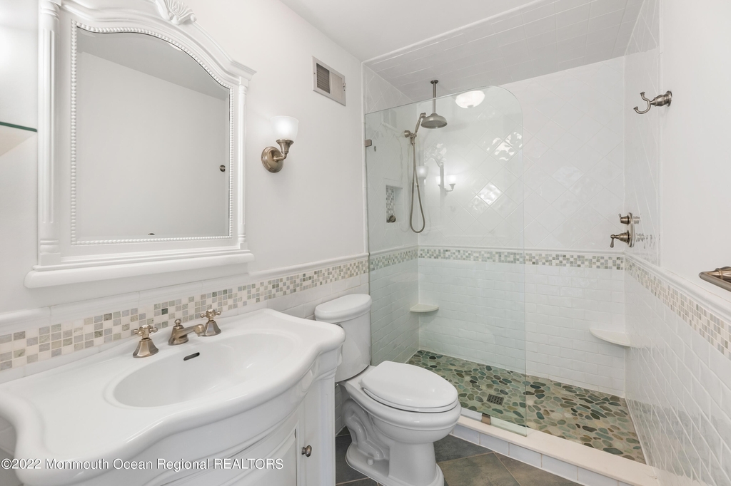 165 Riddle Avenue - Photo 14