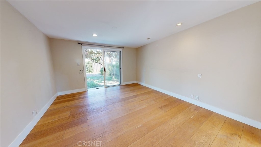 17815 Martha Street - Photo 18