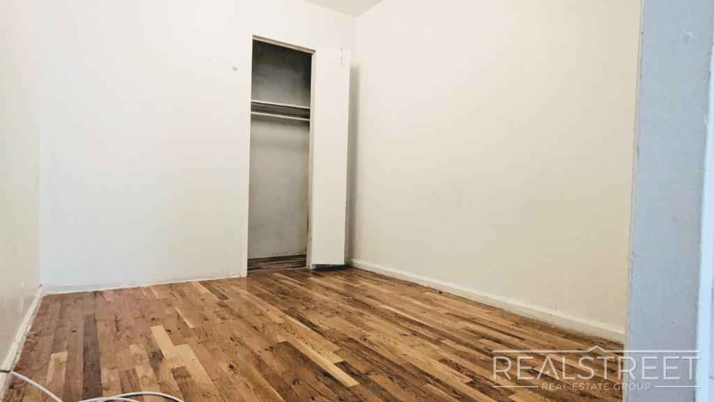 517 Third Avenue - Photo 2