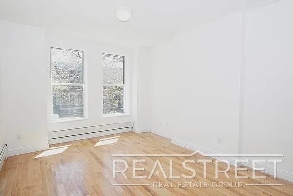 527 Chauncey Street - Photo 1