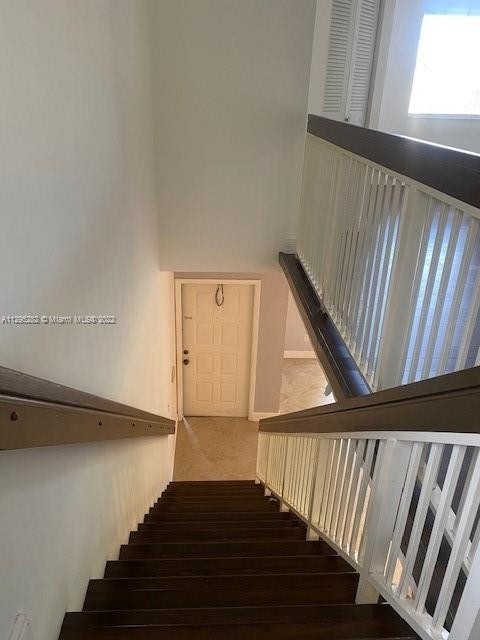 18316 Nw 68th Ave - Photo 9