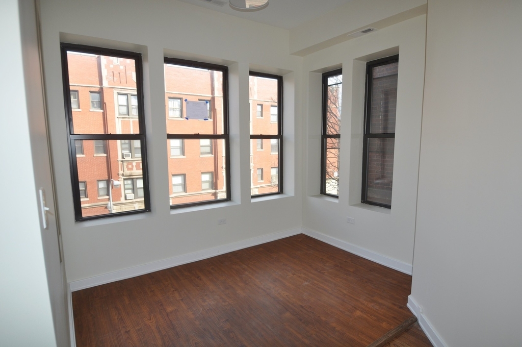 1167 E 52nd Street - Photo 2