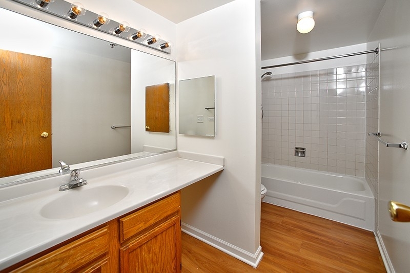 1715 Chicago Avenue - Photo 3