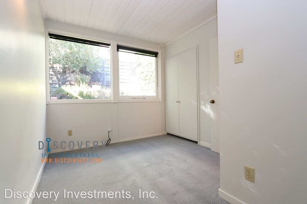 2416 Tulare Ave. - Photo 12