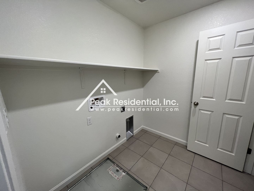 7963 Arcadia Dr - Photo 10