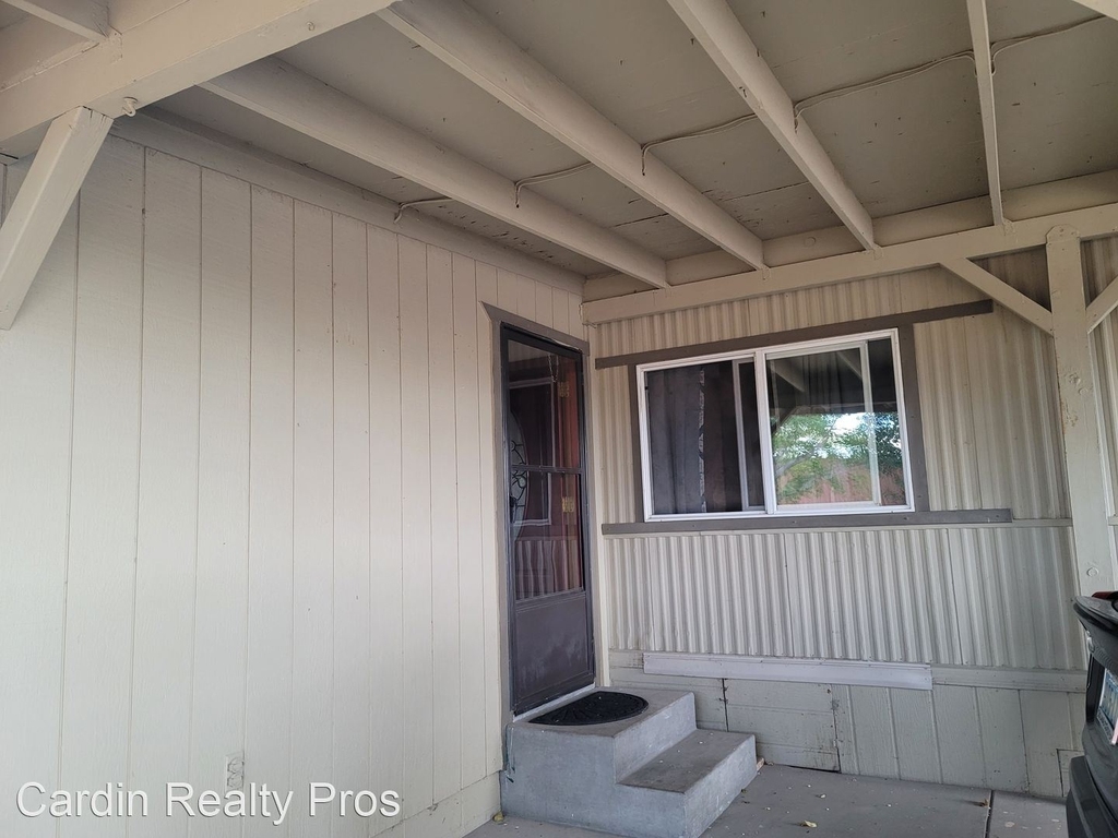 610 Fremont St - Photo 7