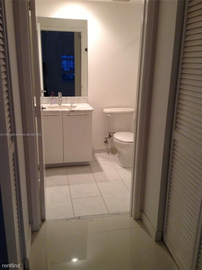 950 Brickell Bay Dr Apt 1507 - Photo 10