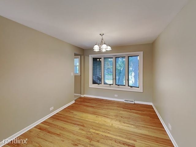 404 S Crestwood Lane - Photo 2