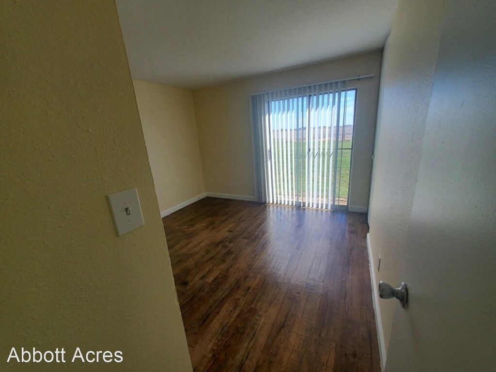 1505 Hobson Drive - Photo 5