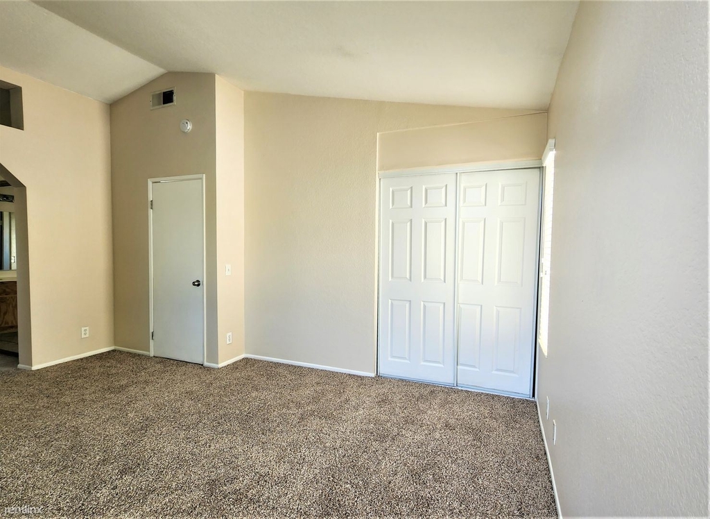 13090 Red Corral Dr - Photo 12