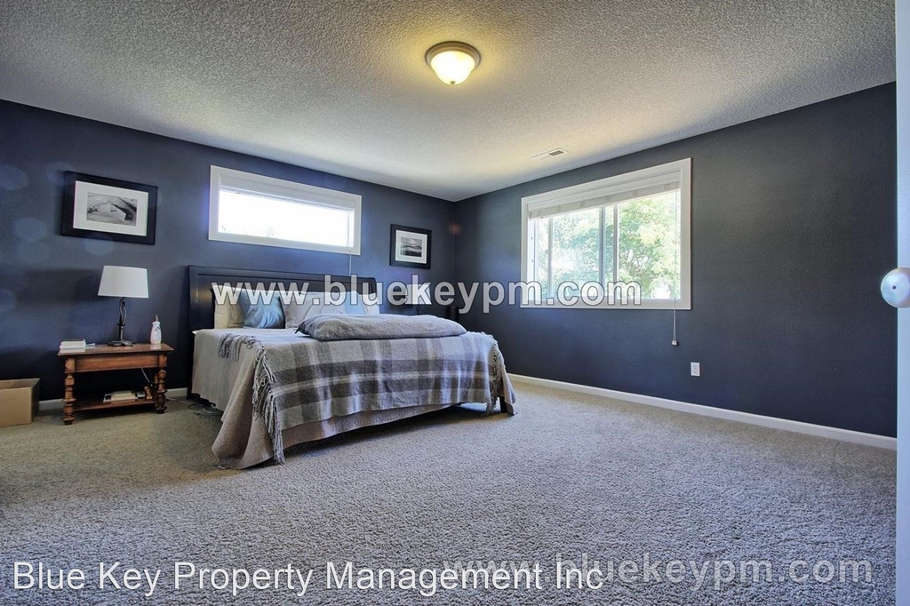 3812 Ne 93rd Street - Photo 3