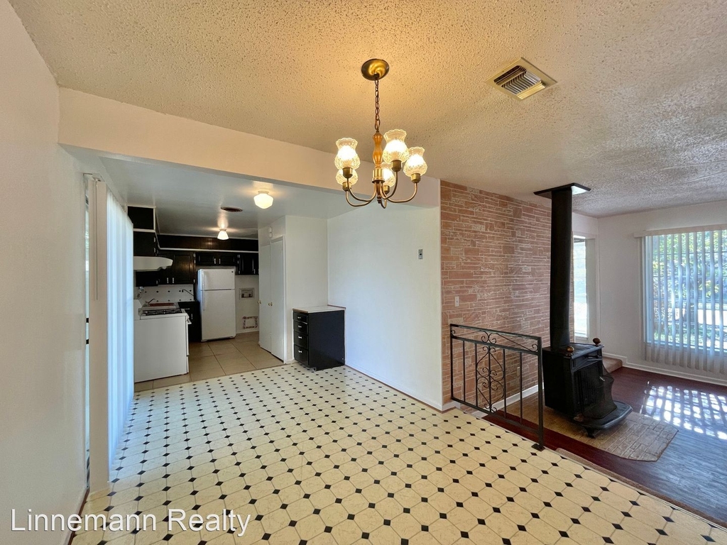 1411 Missouri Avenue - Photo 8