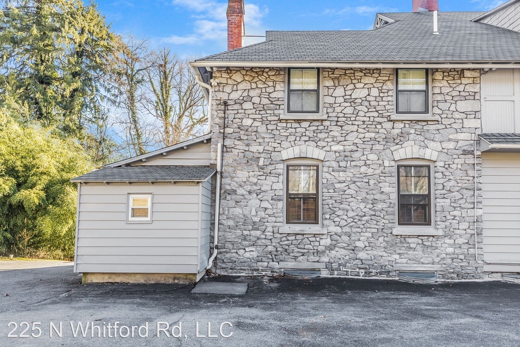 225 N Whitford Road - Photo 23