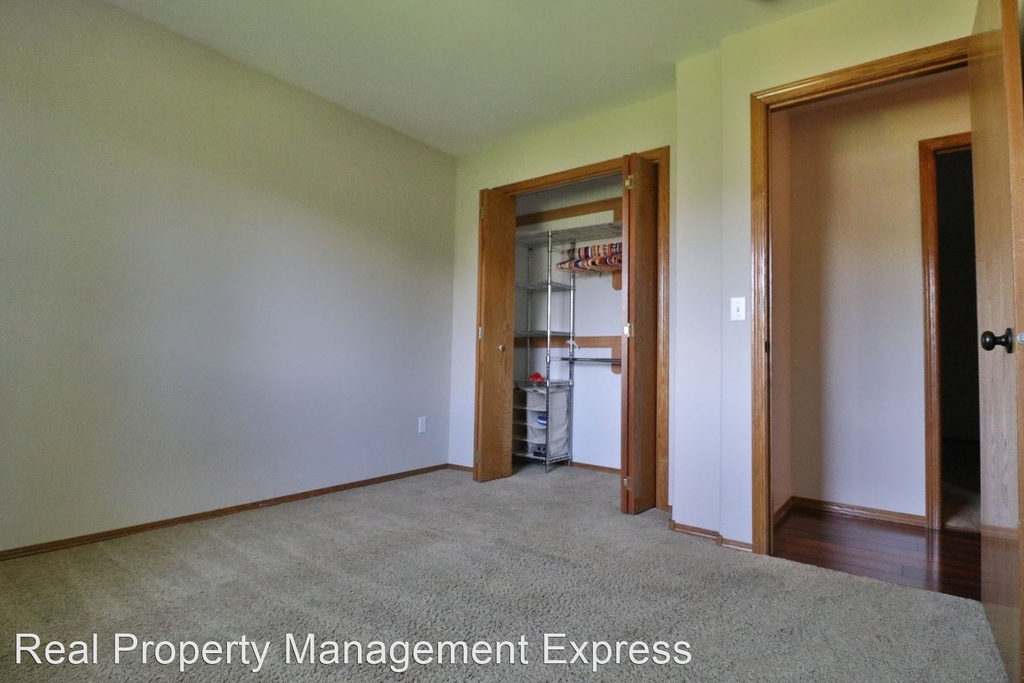 2726 S Avondale Court - Photo 14