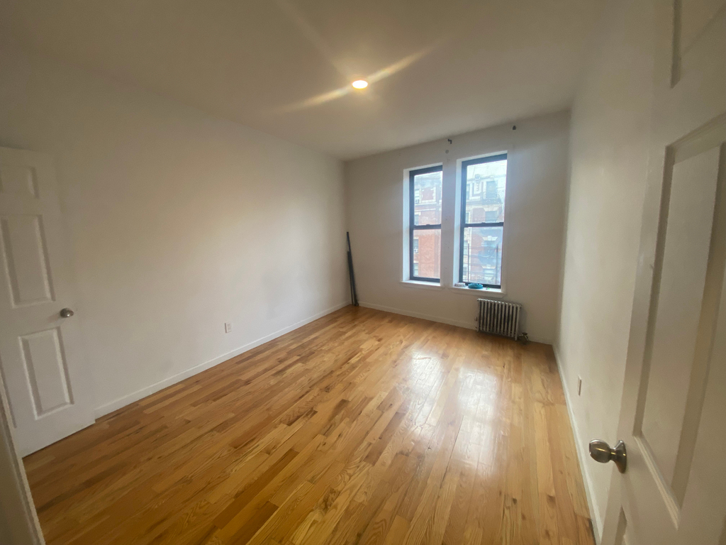 660 West 180th Street - Photo 3
