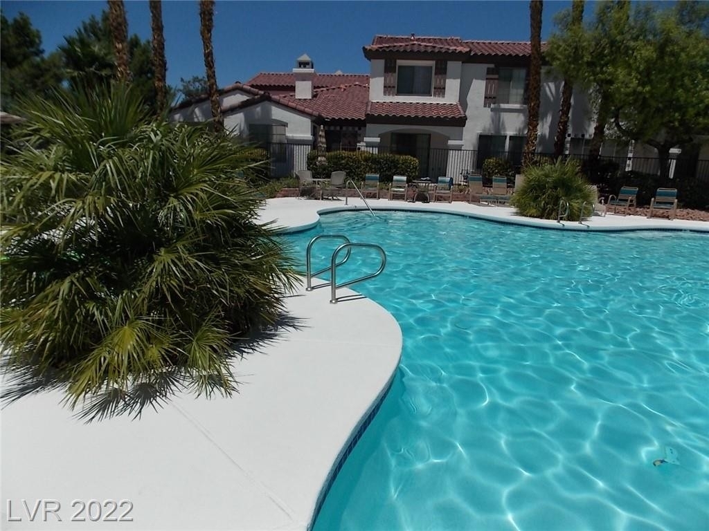 7270 Diamond Canyon Lane - Photo 15