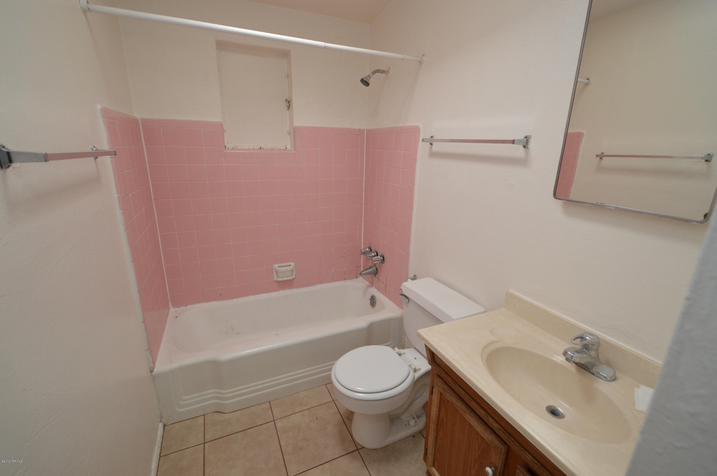 18 E Susana Street - Photo 4