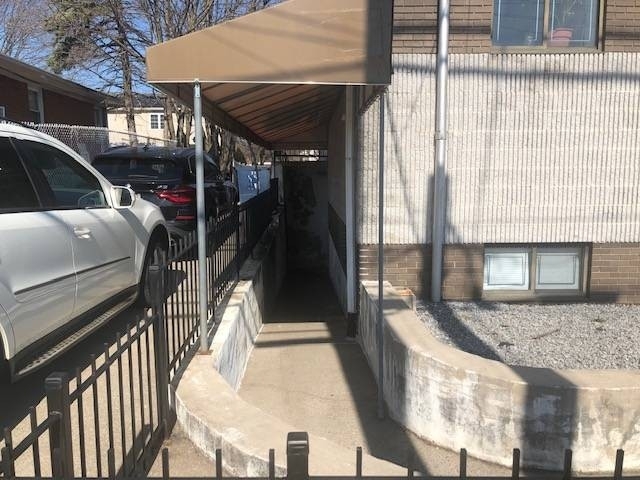 2691 Hylan Blvd - Photo 20