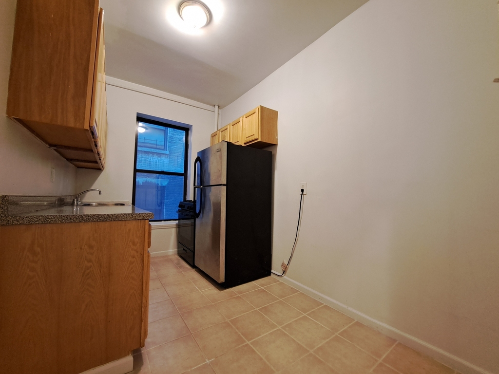 408 West 130th Street - Photo 5