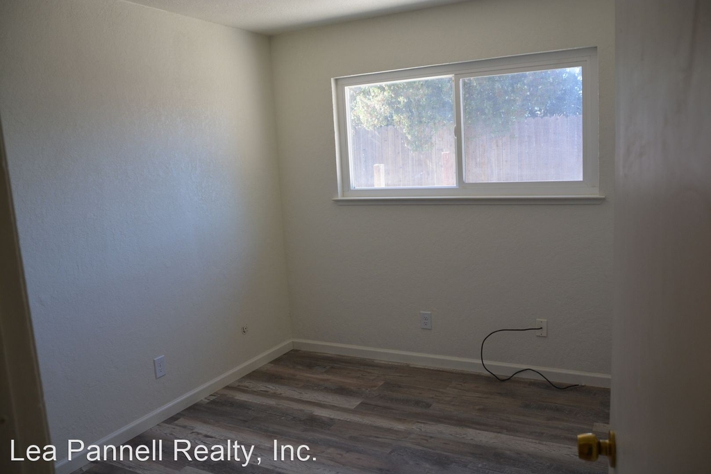 6521 Hillsdale Blvd - Photo 6