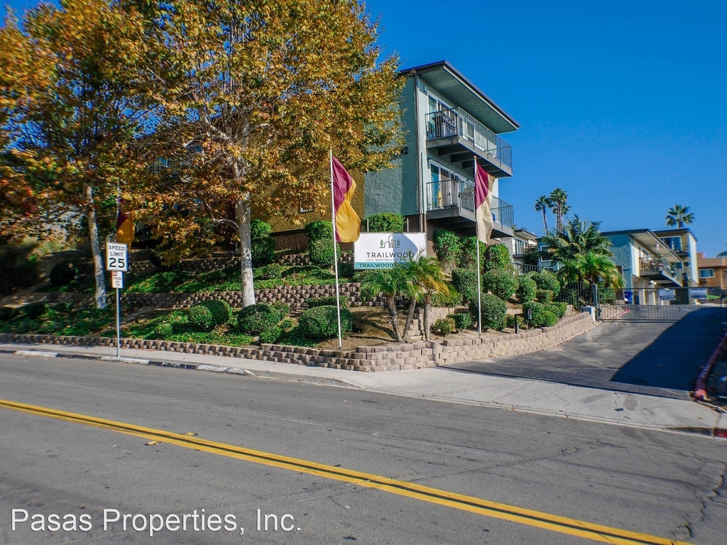 228 Las Flores Dr. Trailwood Apartment Homes - Photo 1