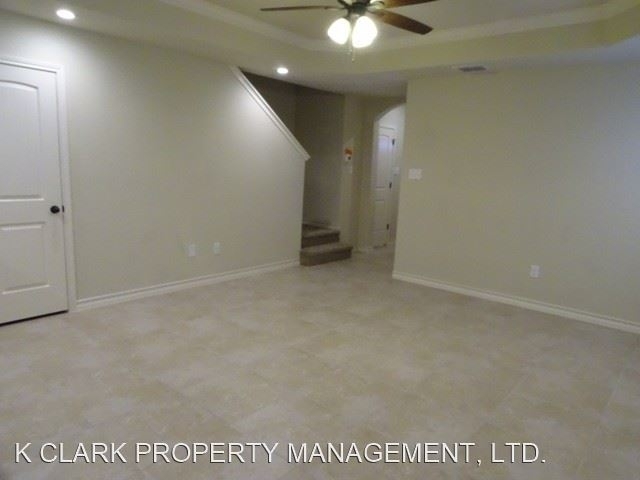 7002 Lakeview Dr #102 - Photo 3