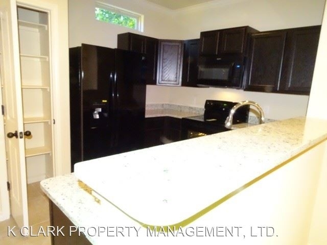 7002 Lakeview Dr #102 - Photo 8