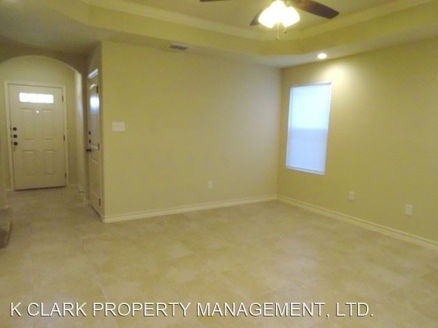 7002 Lakeview Dr #102 - Photo 4